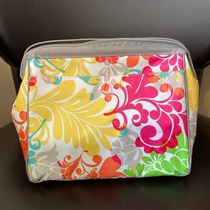 Thirty-one Makeup bag